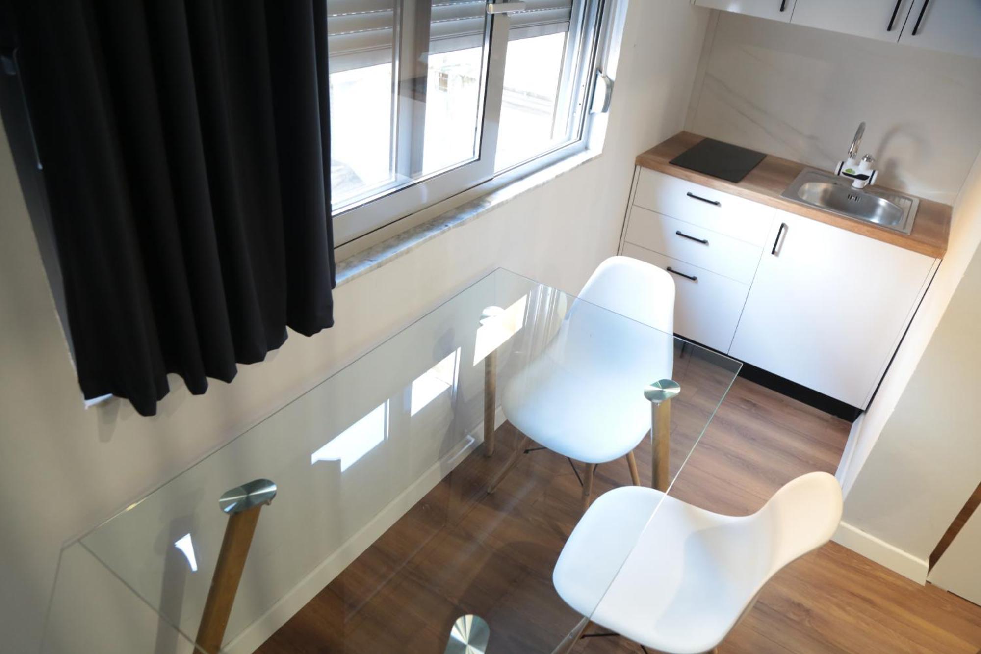 Be Solei Studio Apartments Sol 1 تيرانا المظهر الخارجي الصورة