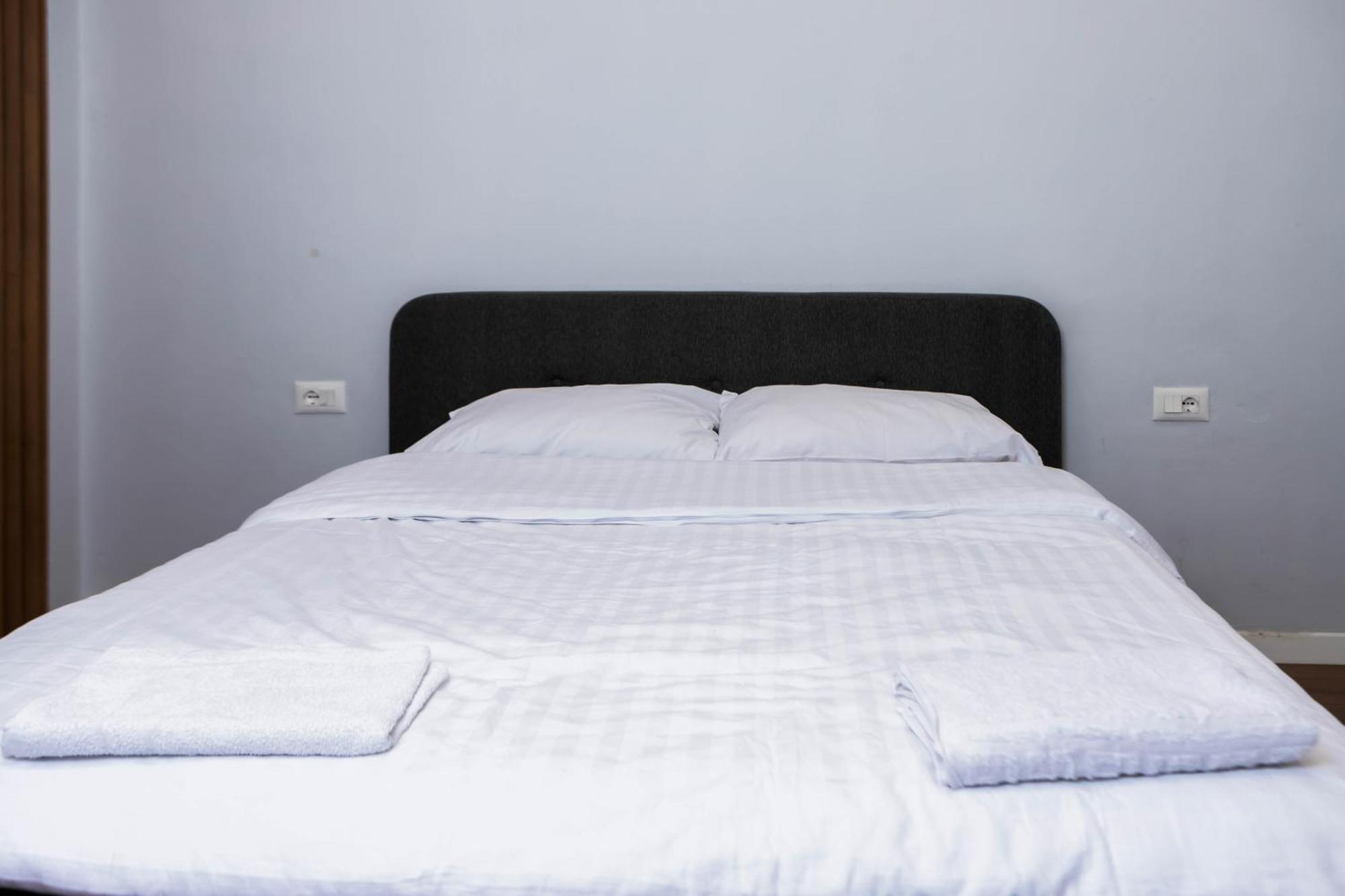 Be Solei Studio Apartments Sol 1 تيرانا المظهر الخارجي الصورة